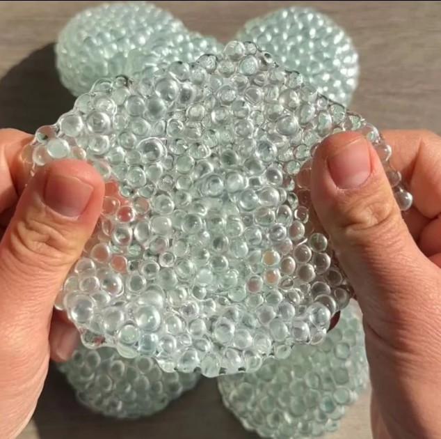 Crunchy Water-Bead Squish Balls — photo 2
