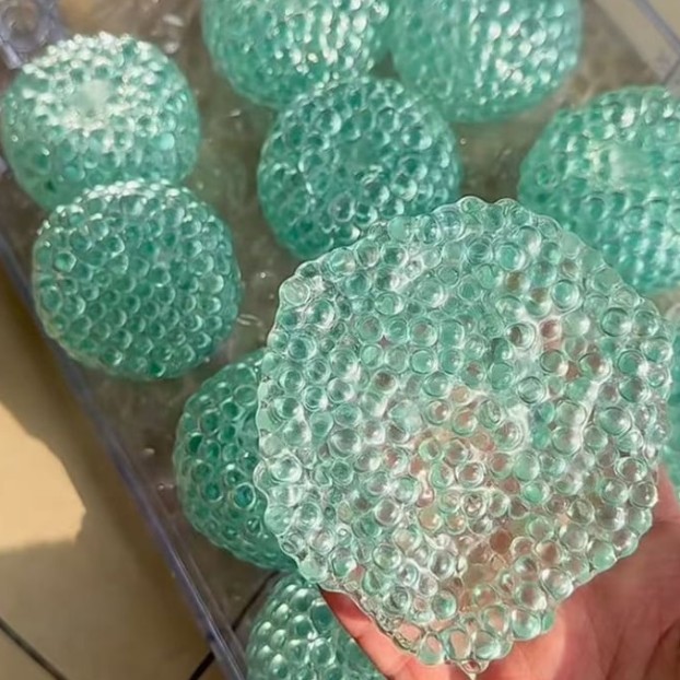 Crunchy Water-Bead Squish Balls — photo 4