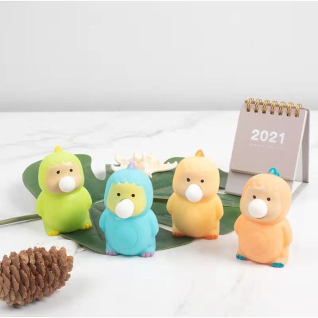 Bubble-Puffing Chubby Critter Squishy