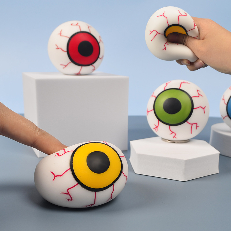 Bloodshot Eyeball Squeeze Ball — photo 3
