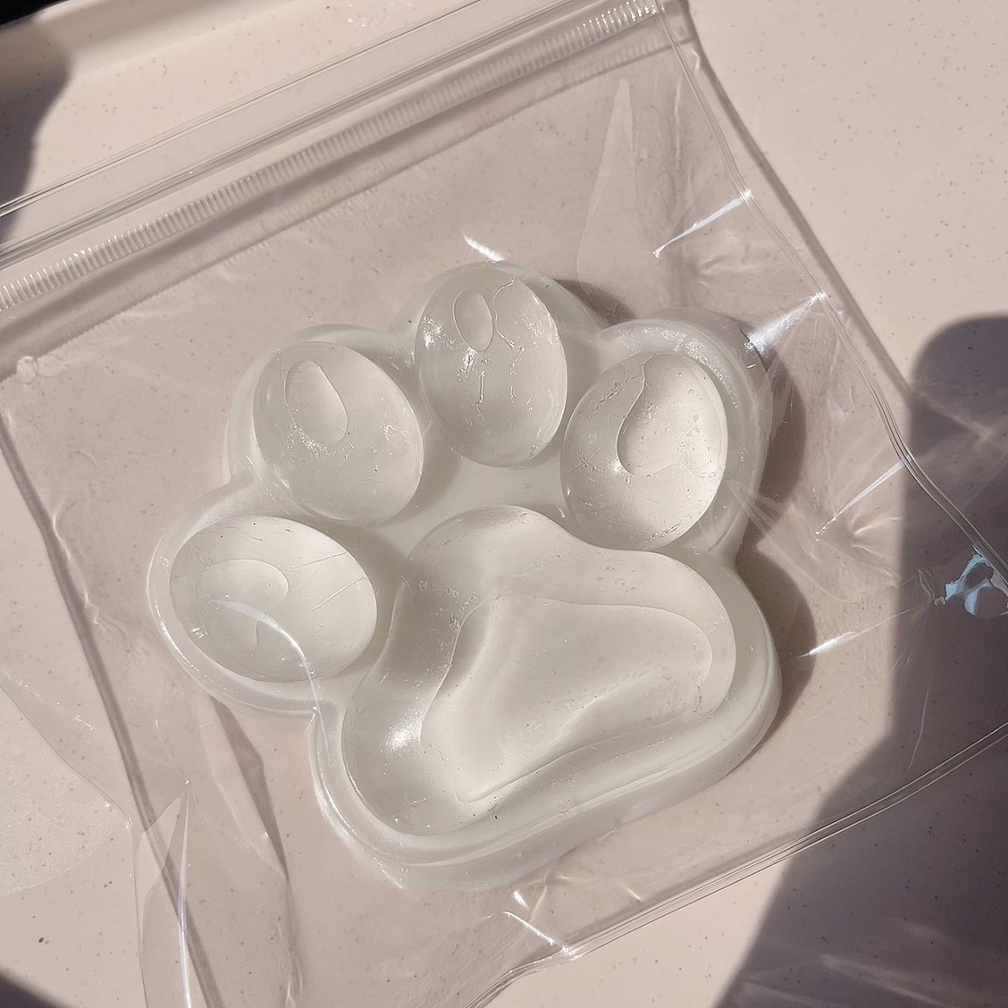 Kitty Paw Silicone Mold — photo 2