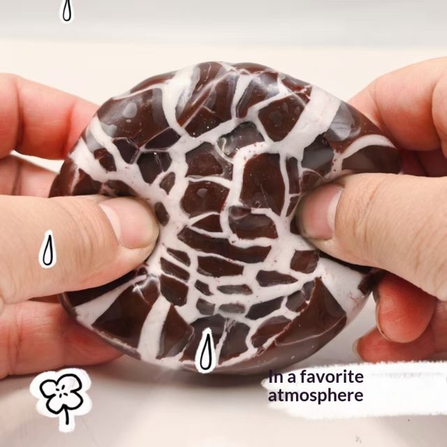 Chocolate Crackle Crunch Ball (7cm)