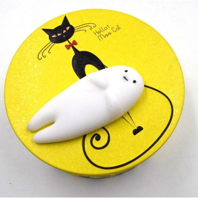White Mochi Seal in a Gift Box
