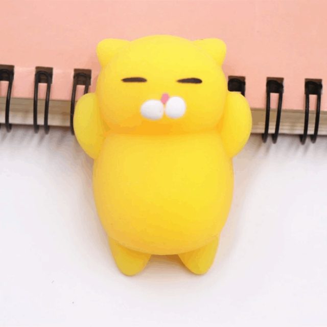 Sunny Snaggletooth Mochi Cat
