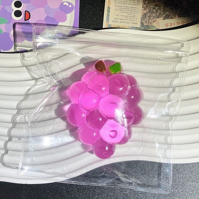 Crystal Grape Cluster Squishy — photo 2