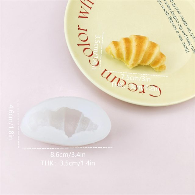 Flaky Croissant Silicone Mold — photo 2