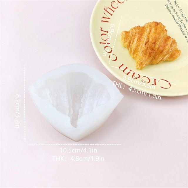 Flaky Croissant Silicone Mold — photo 4