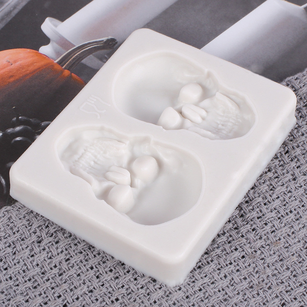 Halloween 2 Skull Silicone Mold Toy — photo 4
