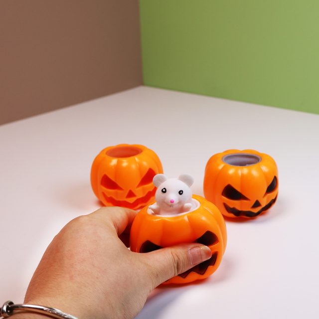 Pop-Up Mouse Pumpkin Squeeze Toy