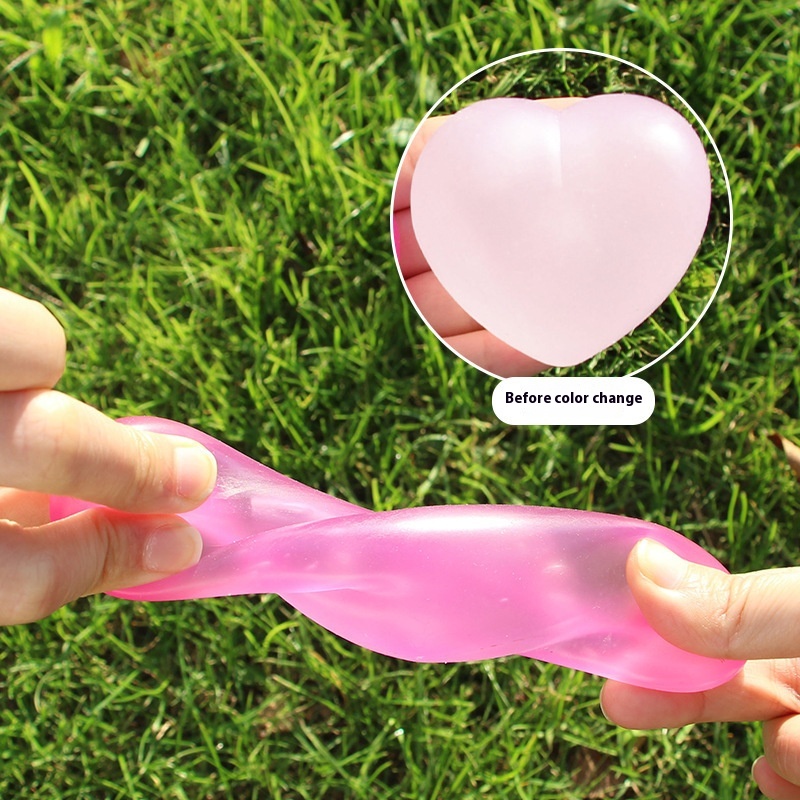 Color-Changing Heart Squish โ photo 3