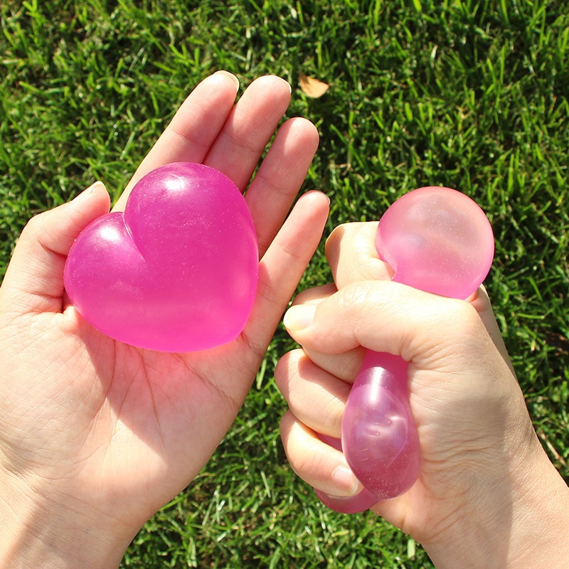 Color-Changing Heart Squish โ photo 4