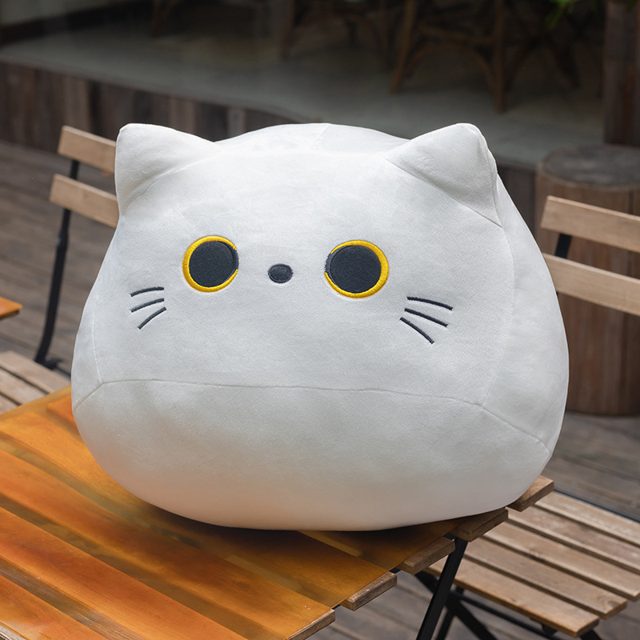 Golden-Eyed Marshmallow Cat Plush โ photo 2