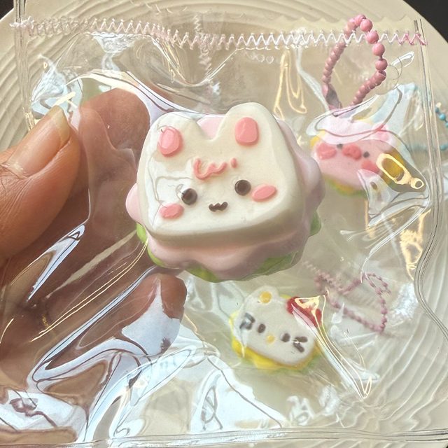 Kitty Macaron Burger Charm