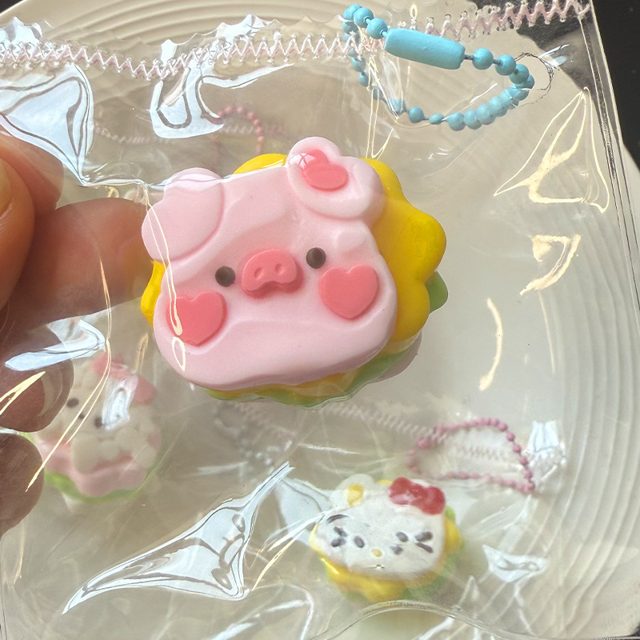 Piggy Heart Macaron Burger Charm