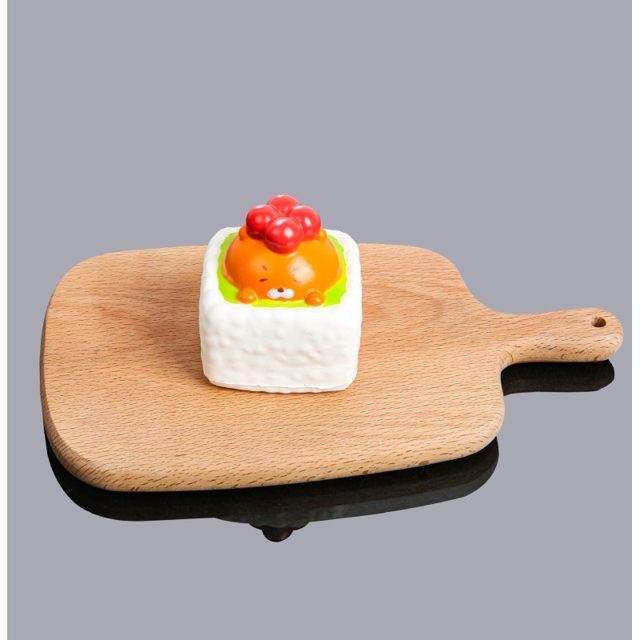 Sleepy Bear Berry Cube Squishy