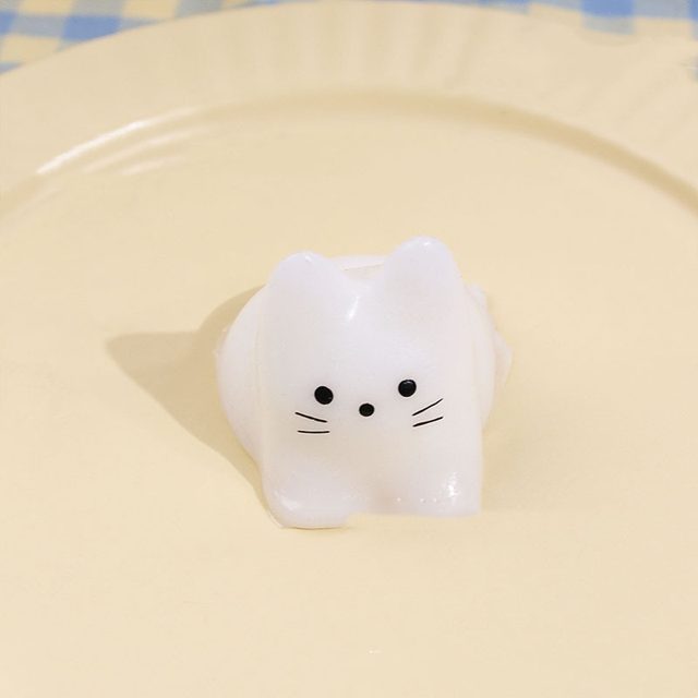 Ghostly White Kitty Squishy — photo 2