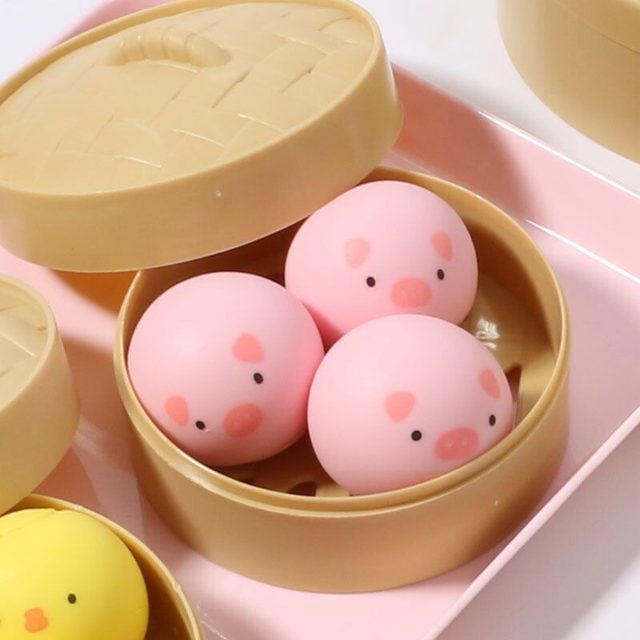 Piggy Steamed Bun Squishies