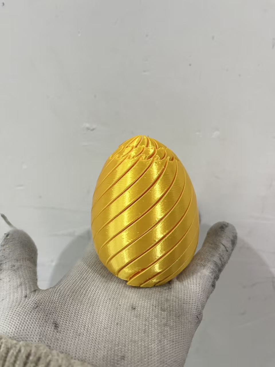 Twisty Egg Fingertip Fidget โ photo 2